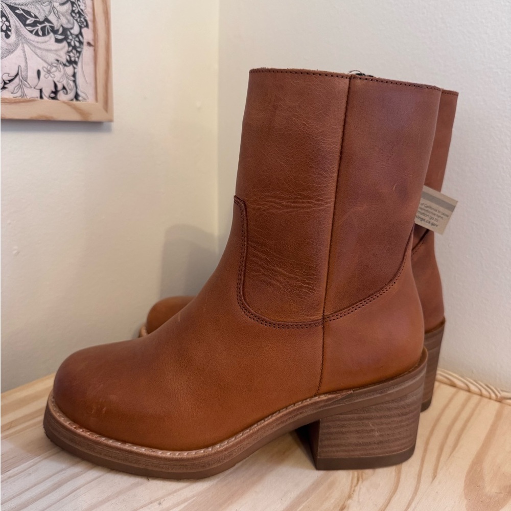 Dingo Roxy Leather Ankle Boot Campus Boot size 7